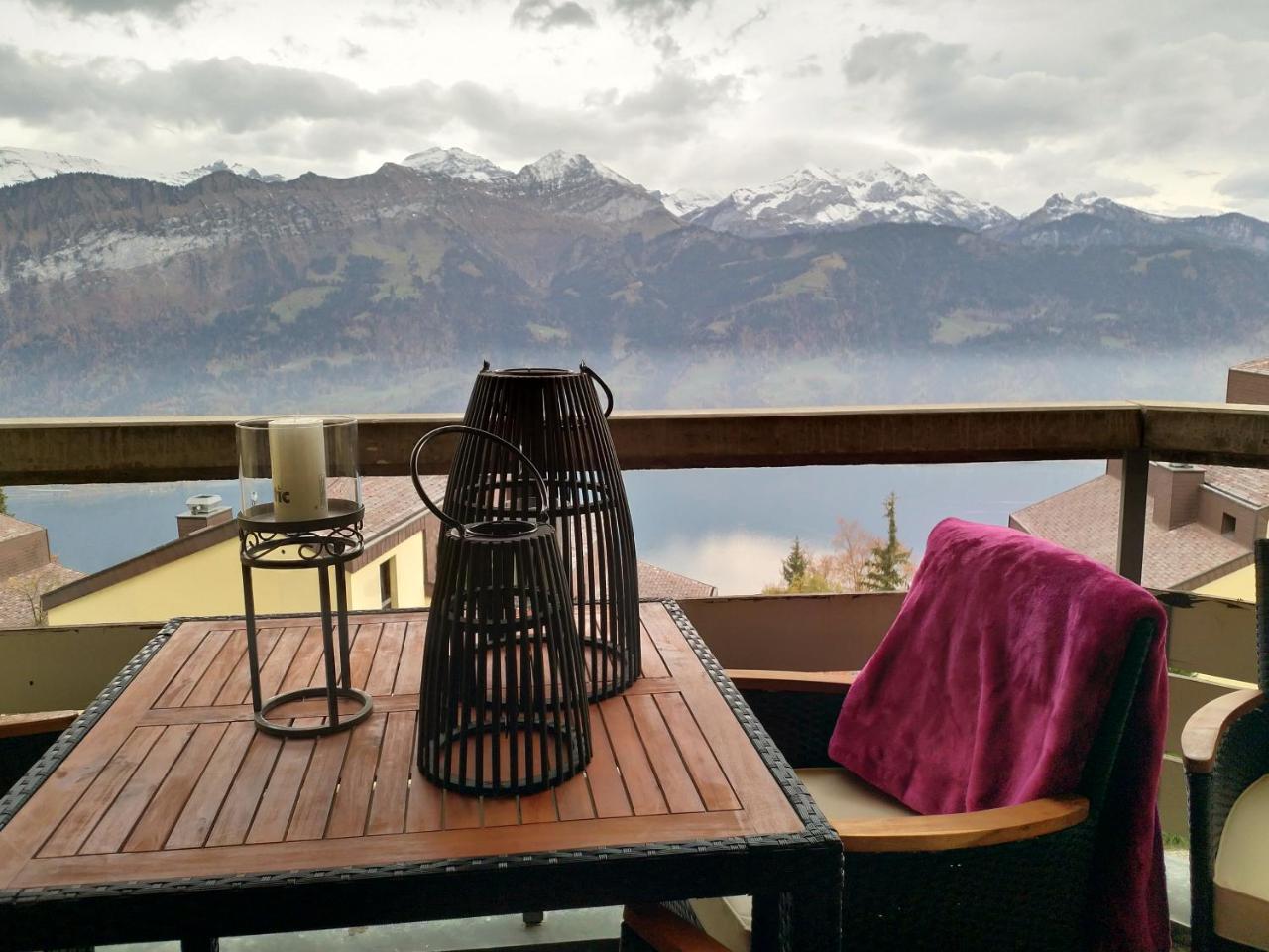 Swiss Seeblick Apartment Mit Hotelanbindung Beatenberg Exterior foto