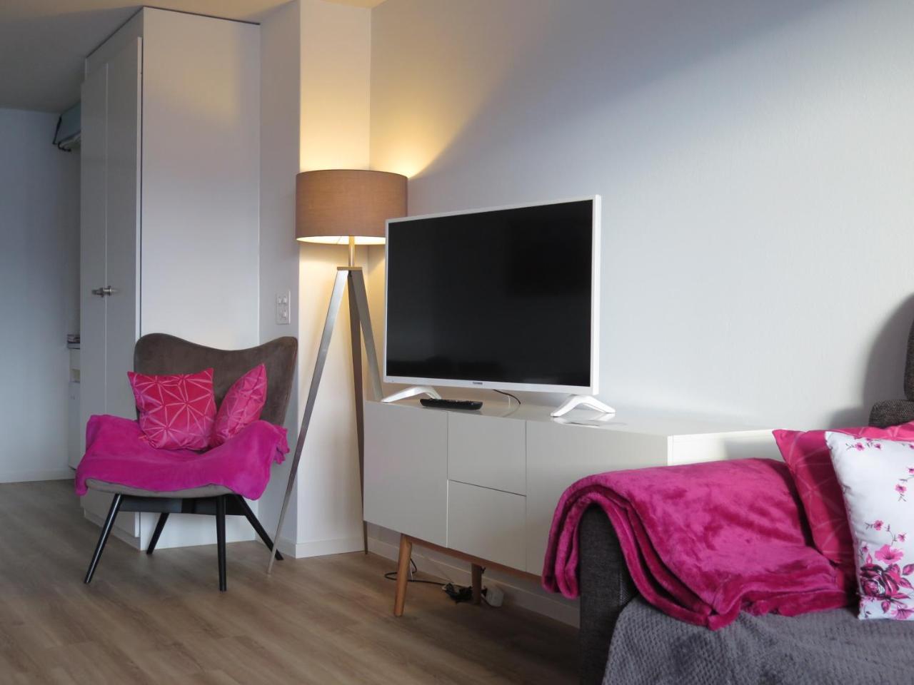 Swiss Seeblick Apartment Mit Hotelanbindung Beatenberg Exterior foto